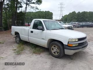 ✅ 2001 Chevrolet Silverado 1500 • VIN: 1GCEC14WX1Z271842 • Lot: 43178279. Wystawiony na IAAI z przebiegiem 124 995 mil. Bezpłatny archiwum sprzedaży aukcyjnych z USA i szczegółowy raport historii pojazdu na DreamBid. Zdjęcie 1.