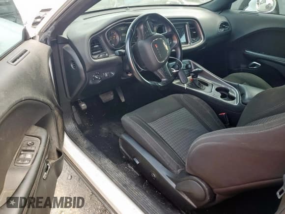 ✅ 2020 Dodge Challenger SXT • VIN: 2C3CDZAGXLH109961 • Lot: 57044945. Listed on Copart with 46,818 mi. Free auction sales archive from the USA and detailed vehicle history report at DreamBid. Image 8.