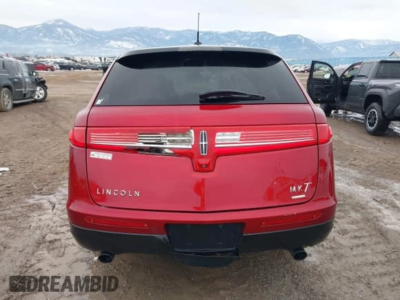 ✅ 2014 Lincoln MKT EcoBoost • VIN: 2LMHJ5AT8EBL56949 • Lot: 41675745. Wystawiony na IAAI z przebiegiem 121 043 mil. Bezpłatny archiwum sprzedaży aukcyjnych z USA i szczegółowy raport historii pojazdu na DreamBid. Zdjęcie 16.