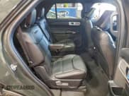 ✅ 2022 Ford Explorer ST • VIN: 1FM5K8GCXNGB11700 • Lot: 94141055. Wystawiony na Copart z przebiegiem 27 839 mil. Bezpłatny archiwum sprzedaży aukcyjnych z USA i szczegółowy raport historii pojazdu na DreamBid. Zdjęcie 11.