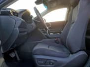 ✅ 2022 Toyota Venza XLE • VIN: JTEAAAAH9NJ111350 • Lot: 94453955. Wystawiony na Copart z przebiegiem 34 339 mil. Bezpłatny archiwum sprzedaży aukcyjnych z USA i szczegółowy raport historii pojazdu na DreamBid. Zdjęcie 7.