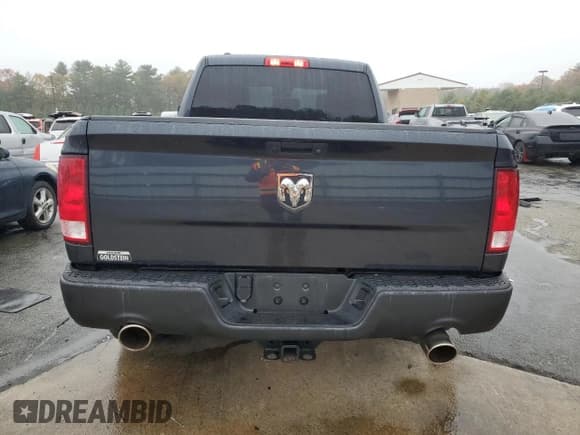 ✅ 2018 Ram 1500 Express • VIN: 1C6RR7FT9JS177974 • Lot: 82761675. Wystawiony na Copart z przebiegiem 99 632 mil. Bezpłatny archiwum sprzedaży aukcyjnych z USA i szczegółowy raport historii pojazdu na DreamBid. Zdjęcie 6.
