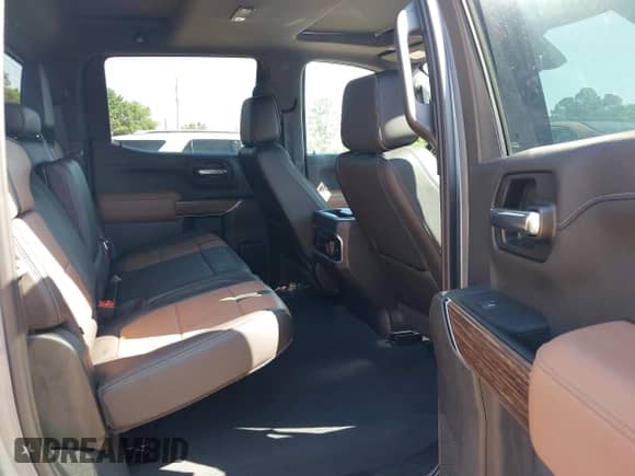 2019 Chevrolet Silverado 1500 High Country с VIN 3GCUYHED2KG168984, выставлен на аукционе IAAI как лот 42241016 с пробегом 75 374 миль миль и . История ставок и продаж доступна на DreamBid. Изображение 8.