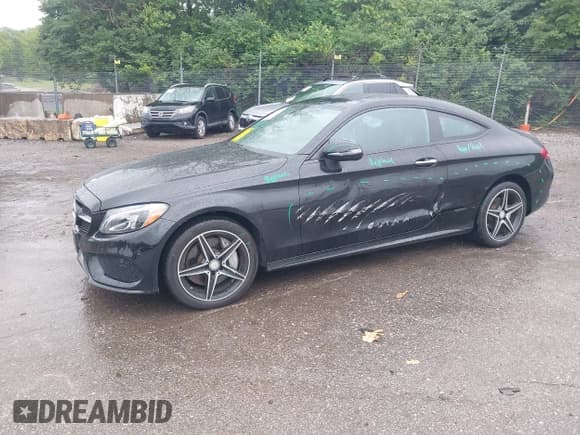 ✅ 2017 Mercedes-Benz C 300 • VIN: WDDWJ4KB8HF353968 • Lot: 42336137. Listed on IAAI with 48,454 mi. Free auction sales archive from the USA and detailed vehicle history report at DreamBid. Image 18.