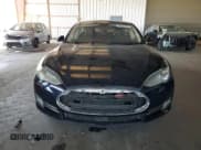 ✅ 2015 Tesla Model S 85 • VIN: 5YJSA1H14FF080616 • Lot: 68047015. Wystawiony na Copart z przebiegiem 115 428 mil. Bezpłatny archiwum sprzedaży aukcyjnych z USA i szczegółowy raport historii pojazdu na DreamBid. Zdjęcie 5.