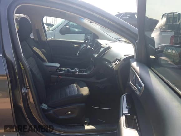 ✅ 2019 Ford Edge SEL • VIN: 2FMPK3J90KBC61732 • Lot: 43070940. Listed on IAAI with 111,877 mi. Free auction sales archive from the USA and detailed vehicle history report at DreamBid. Image 5.