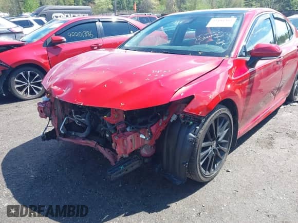 2022 Toyota Camry XSE with VIN 4T1K61BK0NU069861, listed as a IAAI auction lot 42191382 with 72,262 mi miles and . Bid and sale history available at DreamBid. Image 5.