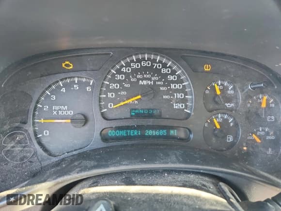 ✅ 2004 Chevrolet Suburban LT • VIN: 3GNEC16T64G123198 • Lot: 86888775. Listed on Copart with 201,605 mi. Free auction sales archive from the USA and detailed vehicle history report at DreamBid. Image 9.