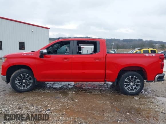 ✅ 2023 Chevrolet Silverado 1500 LT • VIN: 3GCUDDED4PG258486 • Lot: 41474413. Listed on IAAI with 38,890 mi. Free auction sales archive from the USA and detailed vehicle history report at DreamBid. Image 14.