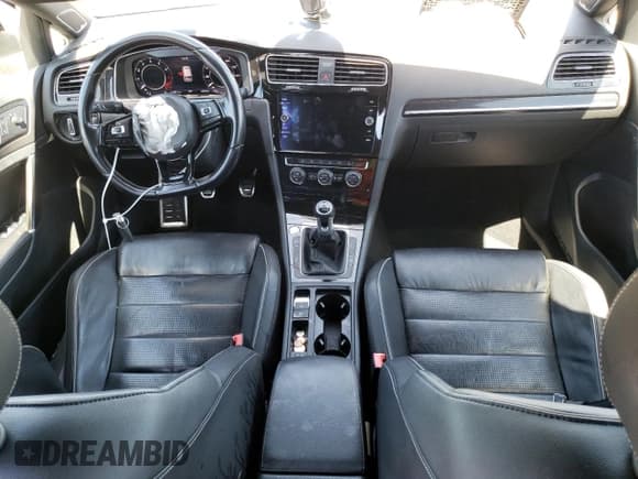 ✅ 2018 Volkswagen Golf R • VIN: WVWWF7AU8JW266643 • Лот: 66126503. Опубликован ранее на Copart с пробегом 47 810 миль. Бесплатный доступ к архиву аукционных продаж из США и подробный отчёт об истории автомобиля на DreamBid. Изображение 8.