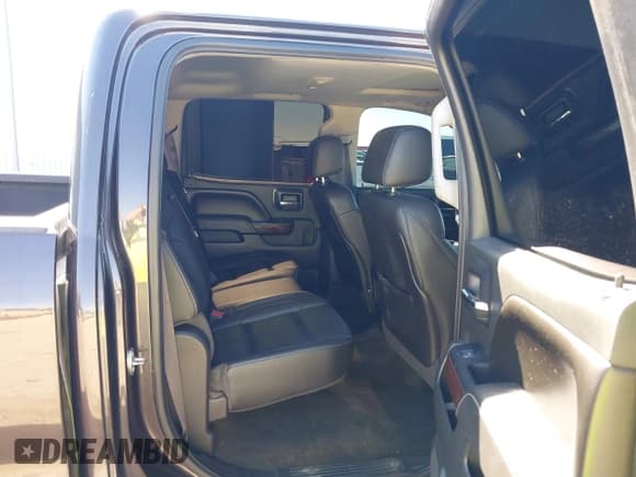 ✅ 2015 GMC Sierra 1500 SLT • VIN: 3GTU2VEC6FG493506 • Lot: 43310229. Wystawiony na IAAI z przebiegiem 142 072 mil. Bezpłatny archiwum sprzedaży aukcyjnych z USA i szczegółowy raport historii pojazdu na DreamBid. Zdjęcie 8.