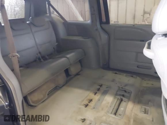 ✅ 2005 Honda Odyssey EX-L • VIN: 5FNRL38765B044868 • Lot: 43543067. Wystawiony na IAAI z przebiegiem 217 317 mil. Bezpłatny archiwum sprzedaży aukcyjnych z USA i szczegółowy raport historii pojazdu na DreamBid. Zdjęcie 8.