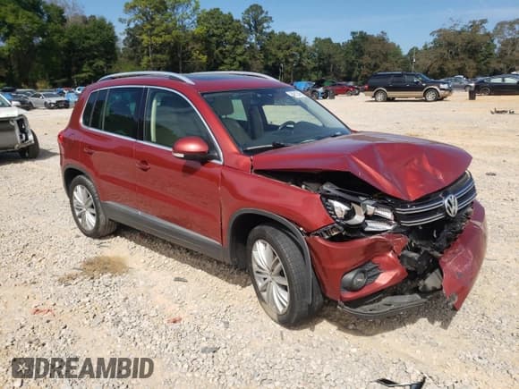 ✅ 2016 Volkswagen Tiguan S • VIN: WVGAV7AX5GW058425 • Lot: 84912345. Wystawiony na Copart z przebiegiem 148 081 mil. Bezpłatny archiwum sprzedaży aukcyjnych z USA i szczegółowy raport historii pojazdu na DreamBid. Zdjęcie 4.