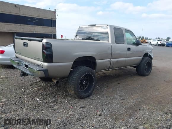 ✅ 2003 Chevrolet Silverado 1500 LT • VIN: 2GCEC19T831125949 • Lot: 43424417. Listed on IAAI with 182,455 mi. Free auction sales archive from the USA and detailed vehicle history report at DreamBid. Image 4.