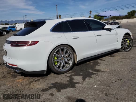✅ 2018 Porsche Panamera • VIN: WP0CE2A70JL148560 • Lot: 44025645. Listed on Copart with 96,018 mi. Free auction sales archive from the USA and detailed vehicle history report at DreamBid. Image 3.