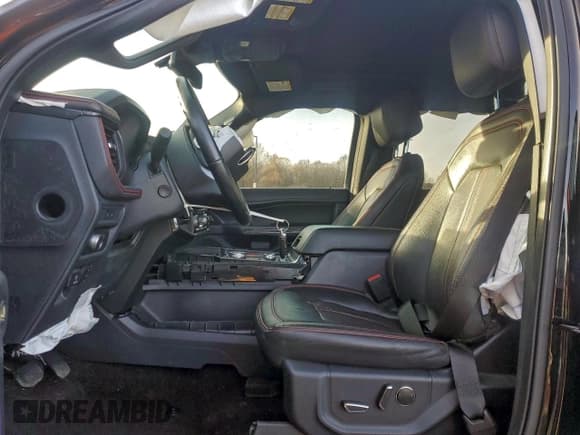 ✅ 2022 Ford Expedition Max Limited • VIN: 1FMJK2AT8NEA43946 • Lot: 94565935. Listed on Copart with 51,989 mi. Free auction sales archive from the USA and detailed vehicle history report at DreamBid. Image 7.