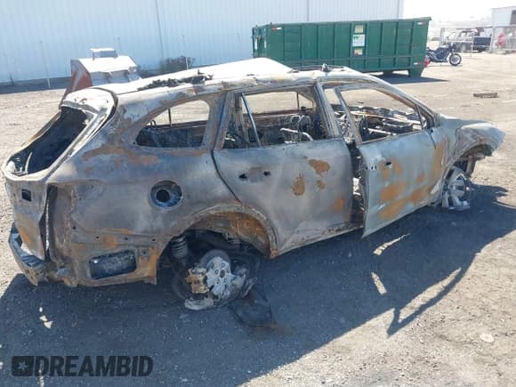 ✅ 2021 Subaru Outback Premium • VIN: 4S4BTAFC2M3177821 • Лот: 43102087. Опубликован ранее на IAAI с пробегом Не указан. Бесплатный доступ к архиву аукционных продаж из США и подробный отчёт об истории автомобиля на DreamBid. Изображение 4.