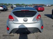 ✅ 2016 Hyundai Veloster Turbo • VIN: KMHTC6AE4GU303847 • Lot: 42113605. Wystawiony na IAAI z przebiegiem 130 416 mil. Bezpłatny archiwum sprzedaży aukcyjnych z USA i szczegółowy raport historii pojazdu na DreamBid. Zdjęcie 17.
