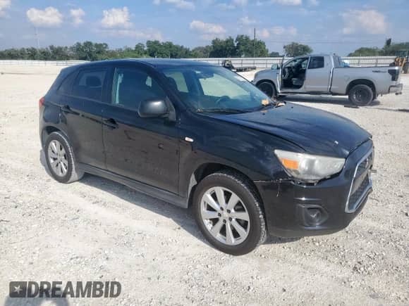 2015 Mitsubishi Outlander ES with VIN 4A4AP3AUXFE023390, listed as a Copart auction lot 80128515 with 157,524 mi miles and Salvage title. Bid and sale history available at DreamBid. Image 4.