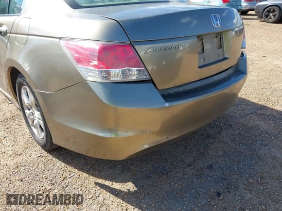 ✅ 2010 Honda Accord LX-P • VIN: 1HGCP2F47AA080117 • Lot: 43546784. Wystawiony na IAAI z przebiegiem Nie podano. Bezpłatny archiwum sprzedaży aukcyjnych z USA i szczegółowy raport historii pojazdu na DreamBid. Zdjęcie 15.