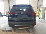 ✅ 2024 Toyota Highlander XLE • VIN: 5TDAAAB51RS034569 • Lot: 42546141. Listed on IAAI with 39,545 mi. Free auction sales archive from the USA and detailed vehicle history report at DreamBid. Image 16.