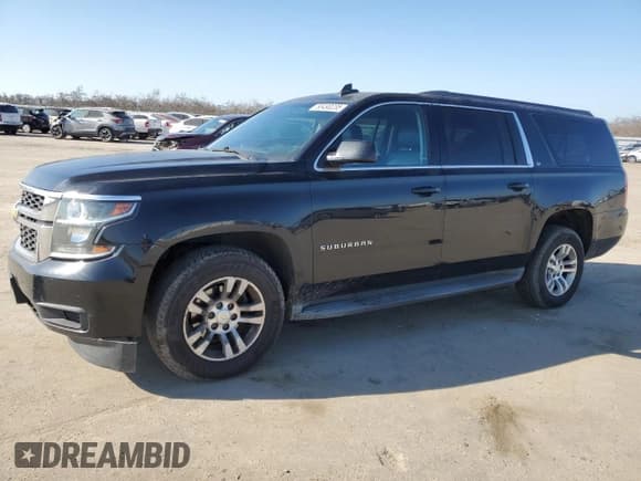 ✅ 2015 Chevrolet Suburban LT • VIN: 1GNSKJKC4FR606798 • Lot: 88490235. Wystawiony na Copart z przebiegiem 79 635 mil. Bezpłatny archiwum sprzedaży aukcyjnych z USA i szczegółowy raport historii pojazdu na DreamBid. Zdjęcie 1.