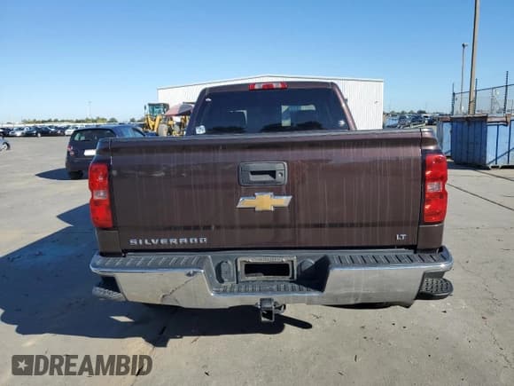 ✅ 2016 Chevrolet Silverado 1500 LT • VIN: 3GCPCREC5GG189893 • Лот: 82296895. Опубликован ранее на Copart с пробегом 315 569 миль. Бесплатный доступ к архиву аукционных продаж из США и подробный отчёт об истории автомобиля на DreamBid. Изображение 6.