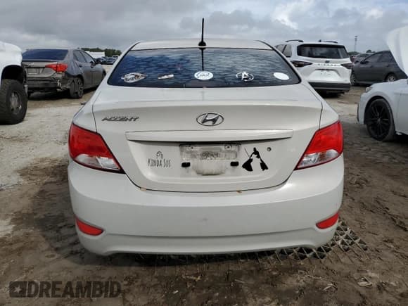 ✅ 2017 Hyundai Accent SE • VIN: KMHCT4AE0HU256418 • Лот: 79823704. Опубликован ранее на Copart с пробегом 152 556 миль. Бесплатный доступ к архиву аукционных продаж из США и подробный отчёт об истории автомобиля на DreamBid. Изображение 6.