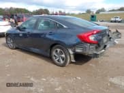 ✅ 2020 Honda Civic LX • VIN: 2HGFC2F65LH599682 • Лот: 43579139. Опубликован ранее на IAAI с пробегом 55 581 миль. Бесплатный доступ к архиву аукционных продаж из США и подробный отчёт об истории автомобиля на DreamBid. Изображение 3.