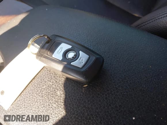 ✅ 2015 BMW 3 Series 320i xDrive • VIN: WBA3C3C53FK203133 • Lot: 42835207. Listed on IAAI with 108,196 mi. Free auction sales archive from the USA and detailed vehicle history report at DreamBid. Image 11.