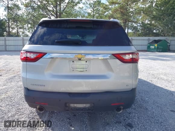 ✅ 2020 Chevrolet Traverse LT Cloth • VIN: 1GNERGKW7LJ328835 • Lot: 43641647. Wystawiony na IAAI z przebiegiem 146 606 mil. Bezpłatny archiwum sprzedaży aukcyjnych z USA i szczegółowy raport historii pojazdu na DreamBid. Zdjęcie 17.