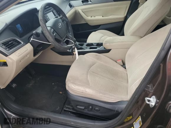 ✅ 2015 Hyundai Sonata SE • VIN: 5NPE24AF2FH182824 • Лот: 91699585. Опубликован ранее на Copart с пробегом 209 453 миль. Бесплатный доступ к архиву аукционных продаж из США и подробный отчёт об истории автомобиля на DreamBid. Изображение 7.