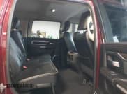 ✅ 2019 Ram 2500 Laramie • VIN: 3C6UR5NL0KG520647 • Lot: 41655315. Wystawiony na IAAI z przebiegiem 157 829 mil. Bezpłatny archiwum sprzedaży aukcyjnych z USA i szczegółowy raport historii pojazdu na DreamBid. Zdjęcie 8.