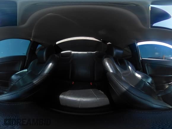 ✅ 2010 Hyundai Genesis Coupe Track • VIN: KMHHU6KHXAU004110 • Lot: 42754734. Wystawiony na IAAI z przebiegiem 176 668 mil. Bezpłatny archiwum sprzedaży aukcyjnych z USA i szczegółowy raport historii pojazdu na DreamBid. Zdjęcie 17.