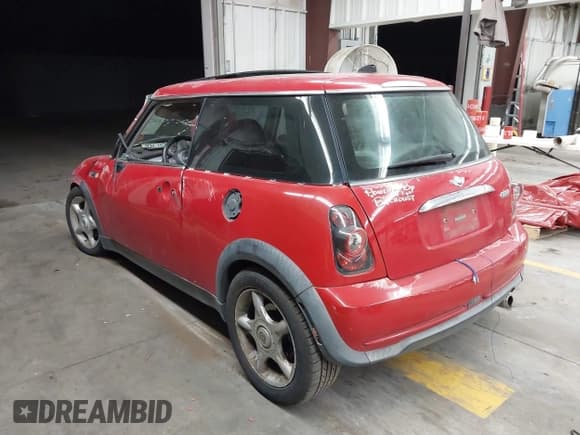 ✅ 2005 MINI Hardtop • VIN: WMWRC33485TJ63691 • Лот: 42672066. Опубликован ранее на IAAI с пробегом 183 614 миль. Бесплатный доступ к архиву аукционных продаж из США и подробный отчёт об истории автомобиля на DreamBid. Изображение 3.