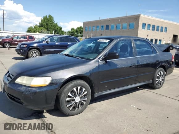 ✅ 2001 Honda Accord LX • VIN: 1HGCG56451A119403 • Лот: 64699245. Опубликован ранее на Copart с пробегом 218 408 миль. Бесплатный доступ к архиву аукционных продаж из США и подробный отчёт об истории автомобиля на DreamBid. Изображение 1.