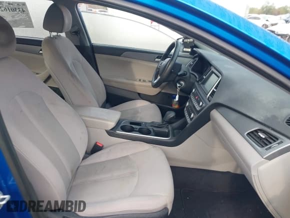 ✅ 2018 Hyundai Sonata SE • VIN: 5NPE24AF0JH655418 • Лот: 43301627. Опубликован ранее на IAAI с пробегом Не указан. Бесплатный доступ к архиву аукционных продаж из США и подробный отчёт об истории автомобиля на DreamBid. Изображение 5.