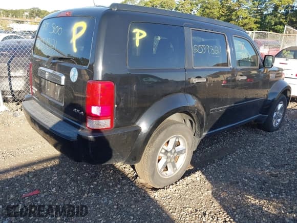 ✅ 2007 Dodge Nitro SLT • VIN: 1D8GU58K27W731091 • Lot: 43358786. Listed on IAAI with Not provided. Free auction sales archive from the USA and detailed vehicle history report at DreamBid. Image 4.