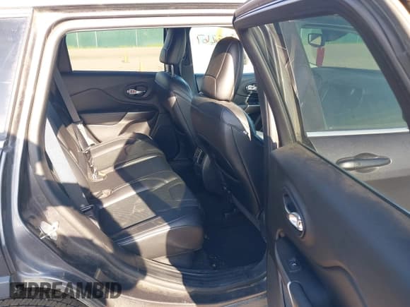 ✅ 2021 Jeep Cherokee 80th Anniversary • VIN: 1C4PJMMN2MD140459 • Lot: 42658267. Listed on IAAI with 39,907 mi. Free auction sales archive from the USA and detailed vehicle history report at DreamBid. Image 8.