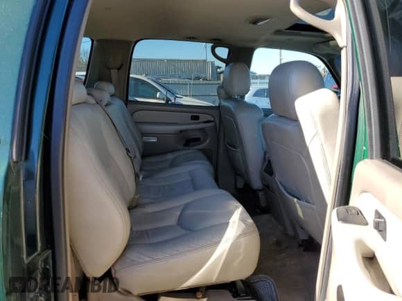 2003 Chevrolet Suburban Z71 с VIN 3GNFK16Z93G327424, выставлен на аукционе Copart как лот 78700074 с пробегом Не указан миль и Чистый • Clean title. История ставок и продаж доступна на DreamBid. Изображение 11.