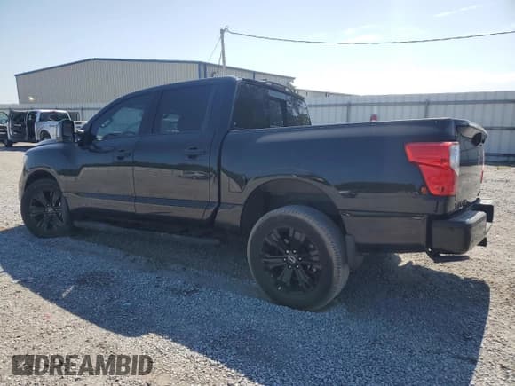 ✅ 2024 Nissan Titan SV • VIN: 1N6AA1EF0RN100164 • Лот: 56296625. Опубликован ранее на Copart с пробегом 13 181 миль. Бесплатный доступ к архиву аукционных продаж из США и подробный отчёт об истории автомобиля на DreamBid. Изображение 2.