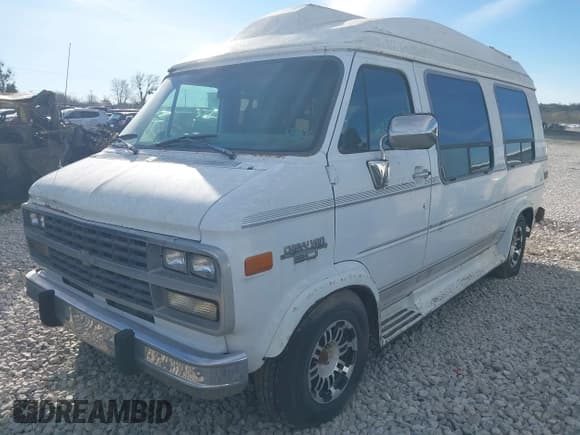✅ 1995 Chevrolet Chevy Van • VIN: 1GBEG25K0SF238104 • Lot: 43799028. Listed on IAAI with 104,686 mi. Free auction sales archive from the USA and detailed vehicle history report at DreamBid. Image 2.