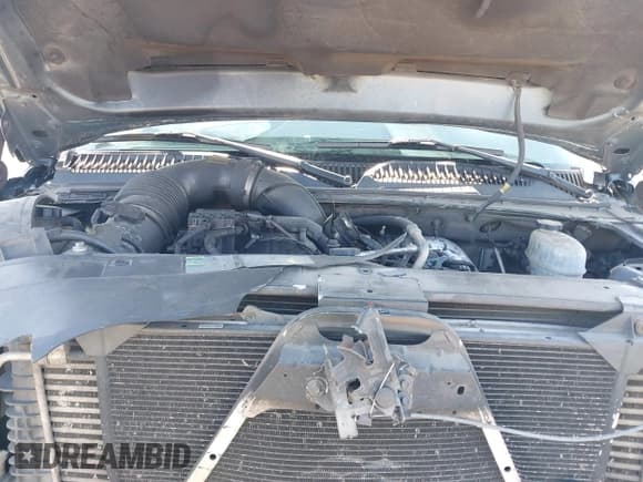 ✅ 2006 Chevrolet Silverado 2500HD LT3 • VIN: 1GCHK23D36F233447 • Лот: 42676674. Опубликован ранее на IAAI с пробегом Не указан. Бесплатный доступ к архиву аукционных продаж из США и подробный отчёт об истории автомобиля на DreamBid. Изображение 10.