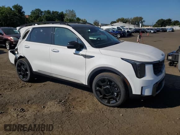 ✅ 2025 Kia Sorento X-Line EX • VIN: 5XYRHDJF8SG393639 • Lot: 81247785. Wystawiony na Copart z przebiegiem 302 mil. Bezpłatny archiwum sprzedaży aukcyjnych z USA i szczegółowy raport historii pojazdu na DreamBid. Zdjęcie 4.