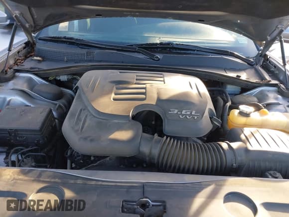 ✅ 2014 Dodge Charger SXT • VIN: 2C3CDXHG9EH124979 • Lot: 43699205. Listed on IAAI with 159,978 mi. Free auction sales archive from the USA and detailed vehicle history report at DreamBid. Image 10.