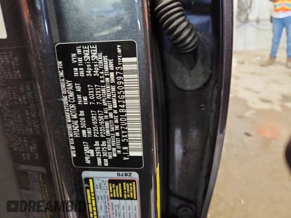 ✅ 2018 Hyundai Santa Fe 2.4L • VIN: 5XYZUDLB4JG509973 • Lot: 89533405. Wystawiony na Copart z przebiegiem 150 228 mil mil. Skorzystaj z bezpłatnego archiwum sprzedaży aukcyjnych z USA i zobacz szczegółowy raport historii pojazdu na DreamBid. Zdjęcie 13.