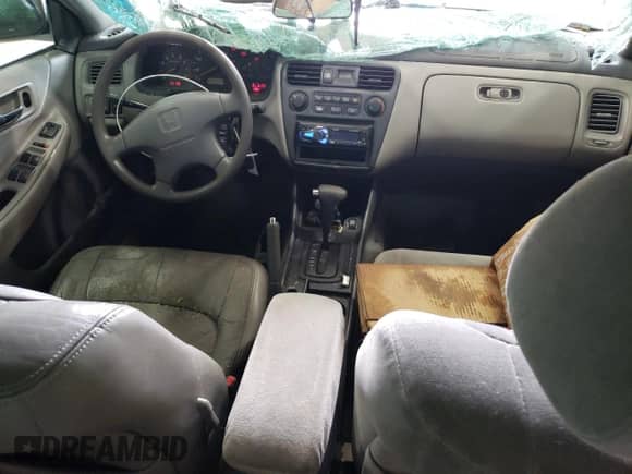 2000 Honda Accord EX с VIN 1HGCG6673YA139658, выставлен на аукционе Copart как лот 73036004 с пробегом 281 401 миль миль и Списание • Salvage title. История ставок и продаж доступна на DreamBid. Изображение 8.