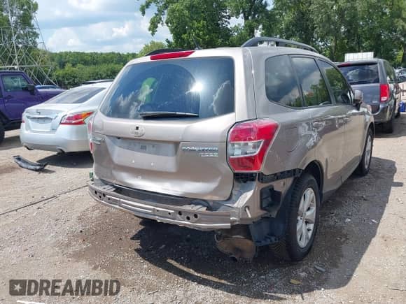 2015 Subaru Forester Premium z VIN JF2SJAFC2FH556321, wystawiony jako IAAI lot #42921214 z przebiegiem 125 991 mil mil oraz . Historia ofert i sprzedaży dostępna na DreamBid. Obrazek 6.