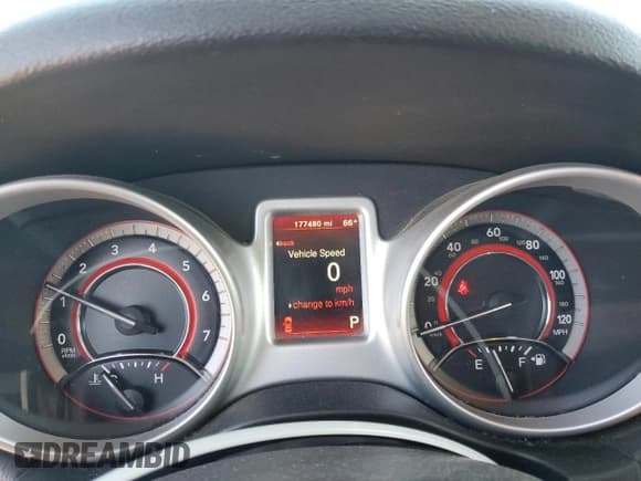 ✅ 2017 Dodge Journey SXT • VIN: 3C4PDDBG8HT520806 • Лот: 84229455. Опубликован ранее на Copart с пробегом 177 480 миль. Бесплатный доступ к архиву аукционных продаж из США и подробный отчёт об истории автомобиля на DreamBid. Изображение 9.