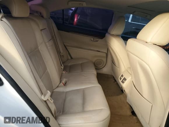 ✅ 2015 Lexus ES 300h • VIN: JTHBW1GGXF2080726 • Lot: 92182195. Listed on Copart with 139,059 mi. Free auction sales archive from the USA and detailed vehicle history report at DreamBid. Image 10.